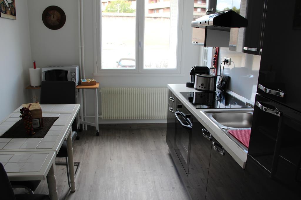 Appart'hotel Les Floralies Roanne Chambre photo